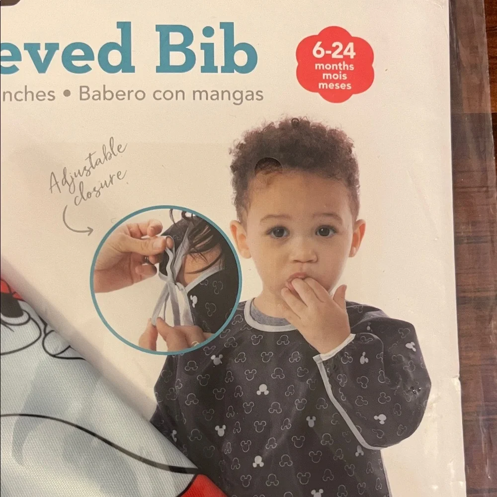⭐️⭐️PICK 5 / $20 NEW Disney Baby Sleeved Bib with Mickey Mouse Design